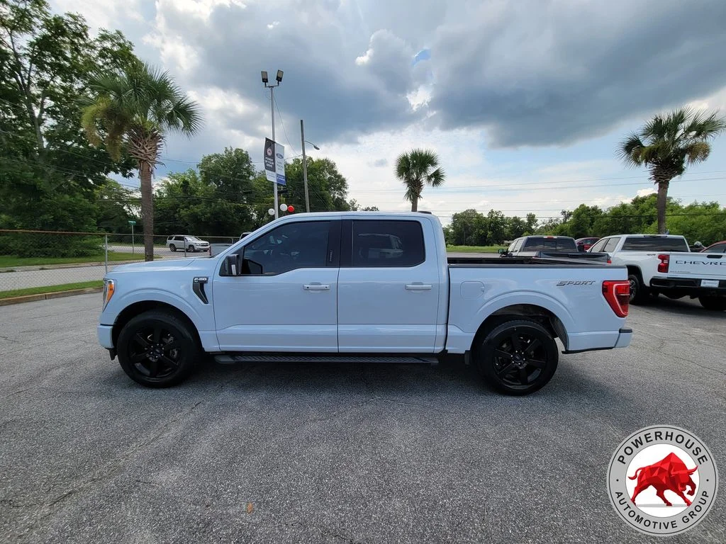 Used 2022 White Ford XLT image 2