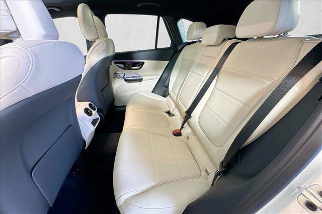 New 2026 Polar White Mercedes-Benz GLC 300 image 52