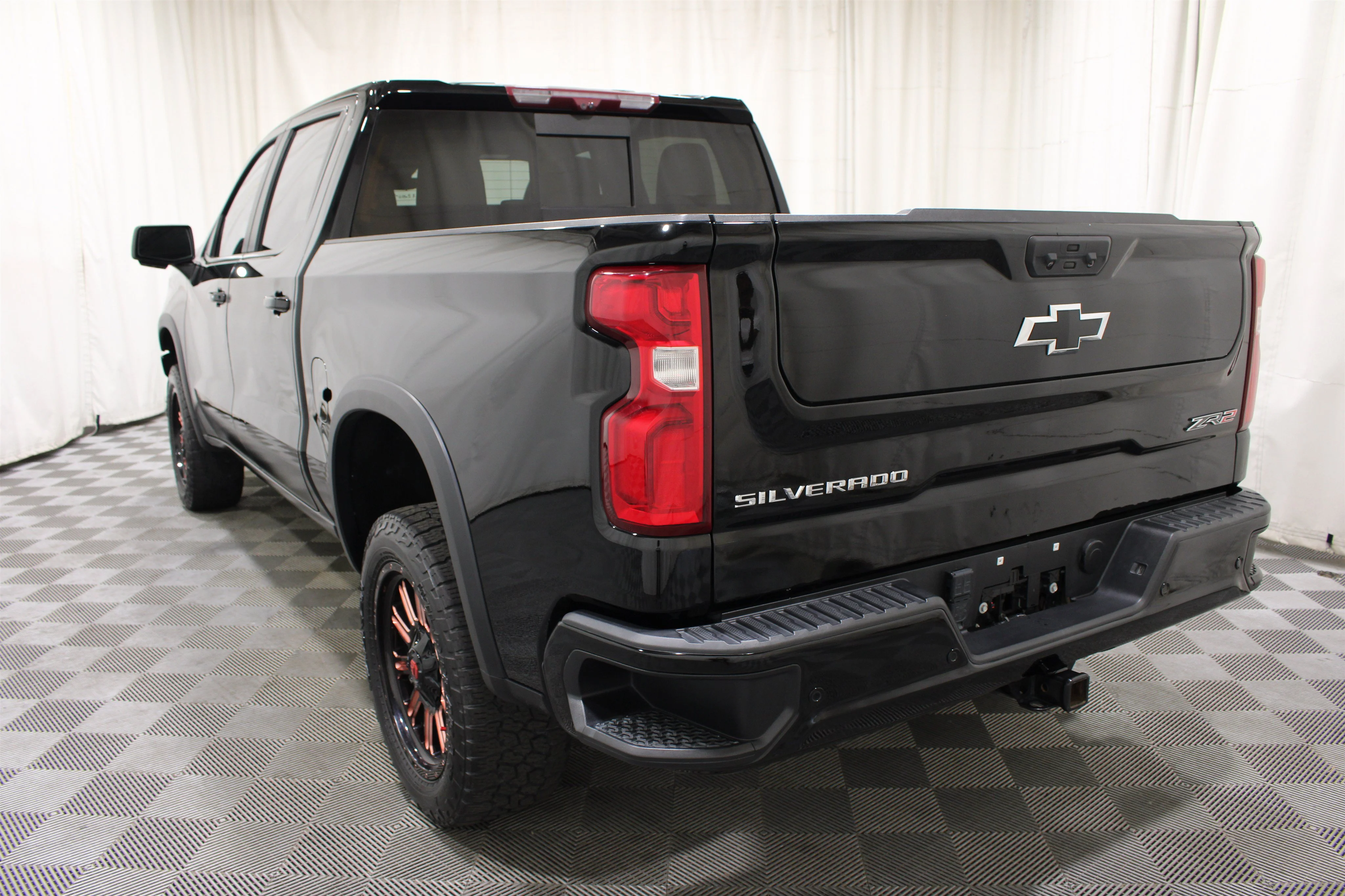 2024 Chevrolet Silverado 1500 ZR2 - Photo 30