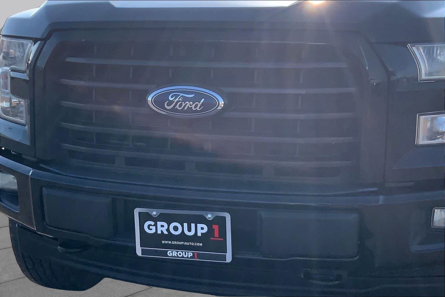 Used 2017 Shadow Black Ford XLT image 30