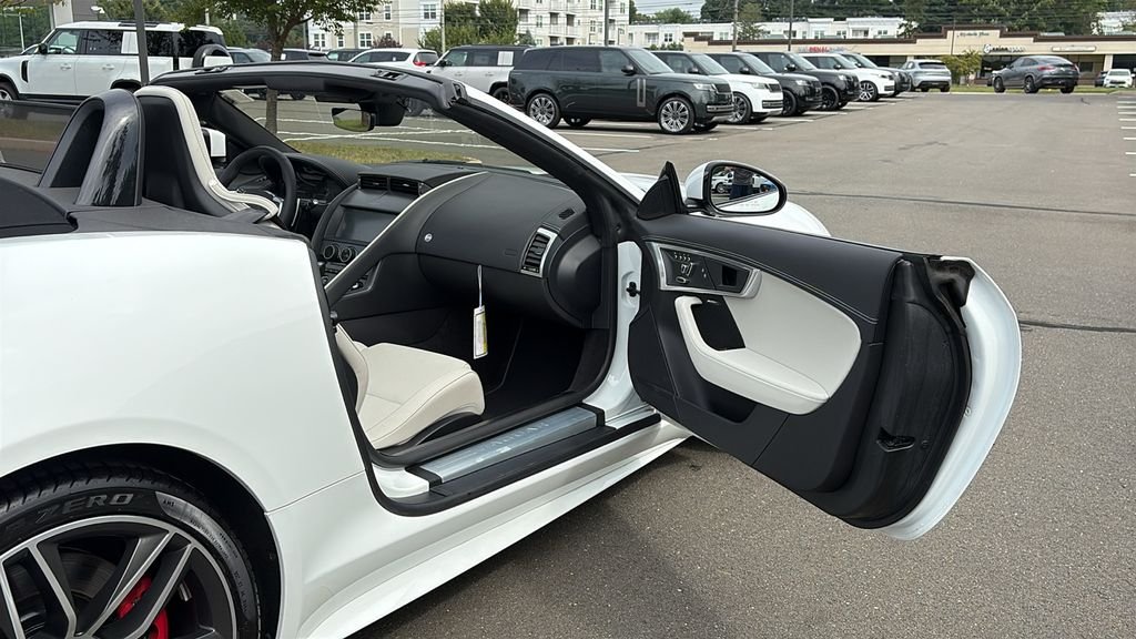 2024 Jaguar F-Type R-Dynamic - Photo 22