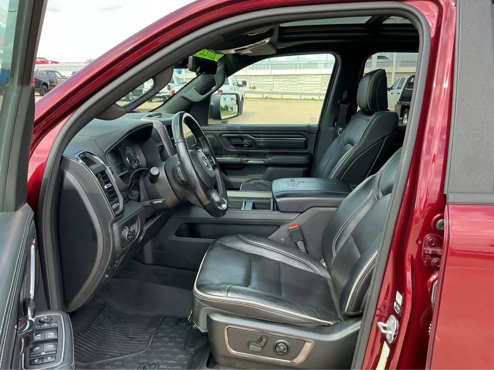 Used 2022 Delmonico Red Pearlcoat Ram Limited image 15