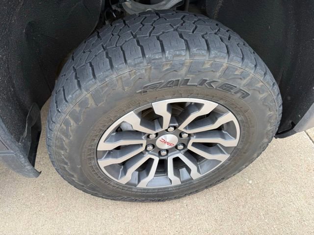 Used 2020 SATIN STEEL METALLIC GMC AT4 image 25