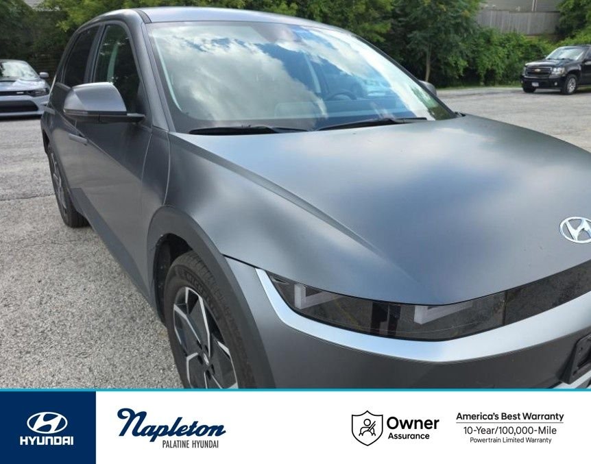 Used 2023 Gray Hyundai SEL image 1