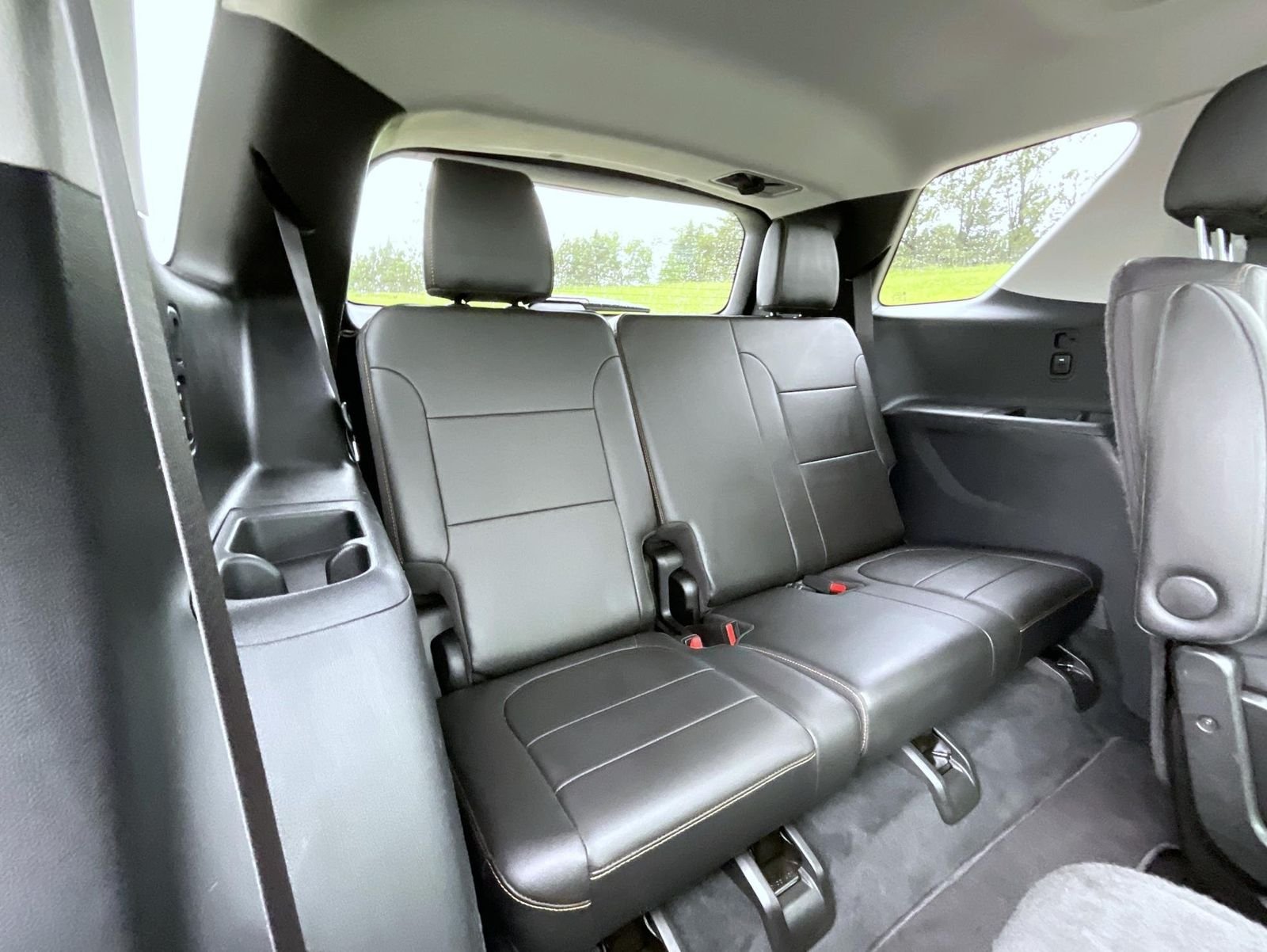 Used 2021 Black Chevrolet Premier image 21