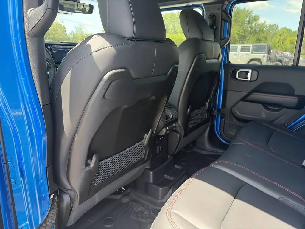 New 2026 Hydro Blue Pearl-Coat Exterior Paint Jeep Rubicon X image 28