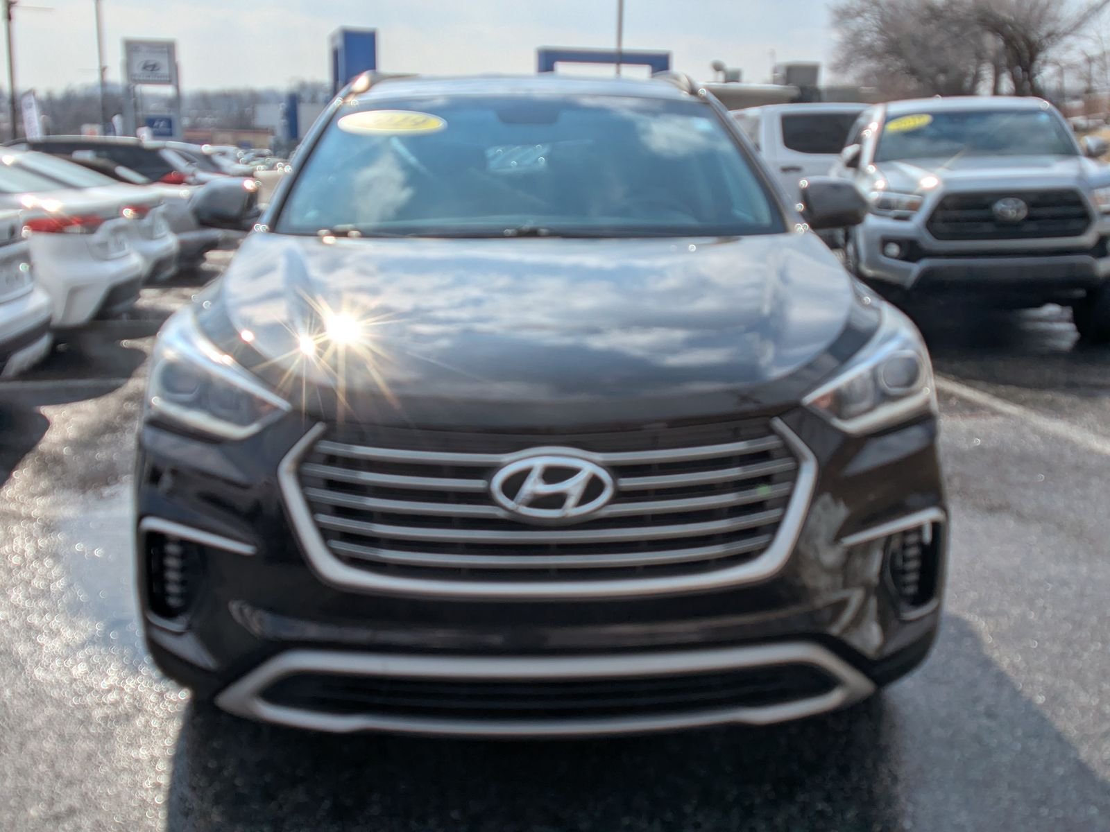 Used 2019 Brown Hyundai SE image 9