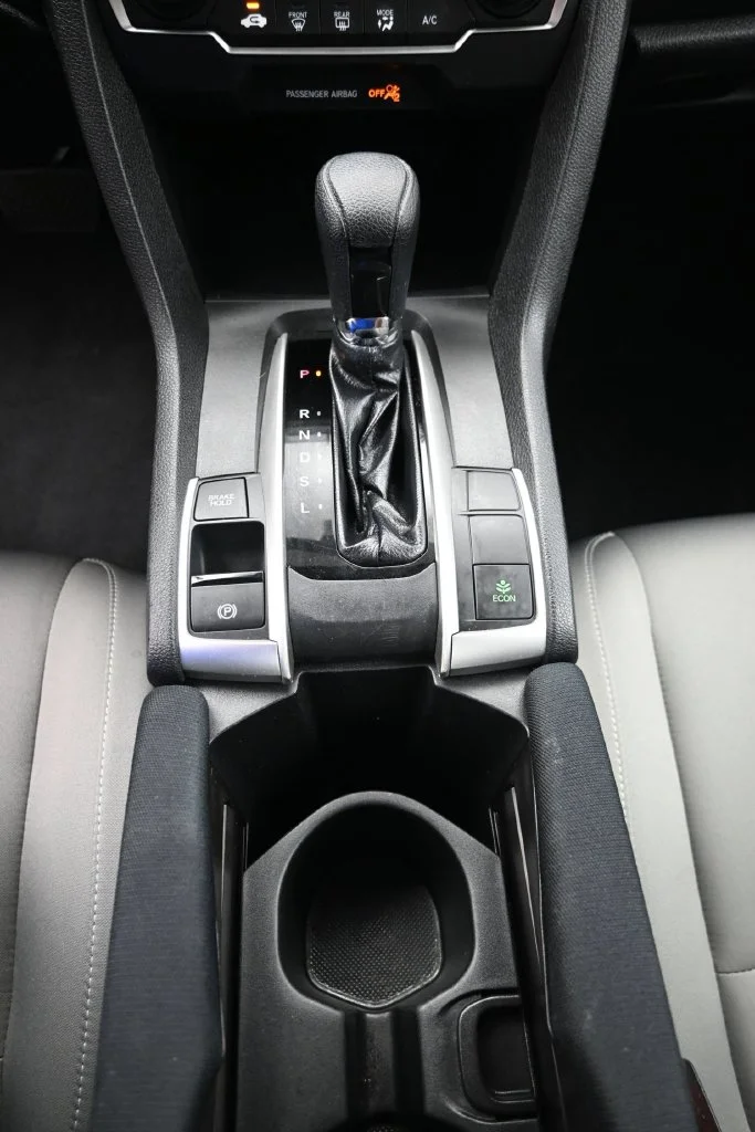 Certified Used 2018 Lunar Silver Metallic Honda LX image 18