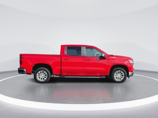 Used 2024 Red Chevrolet LT image 9