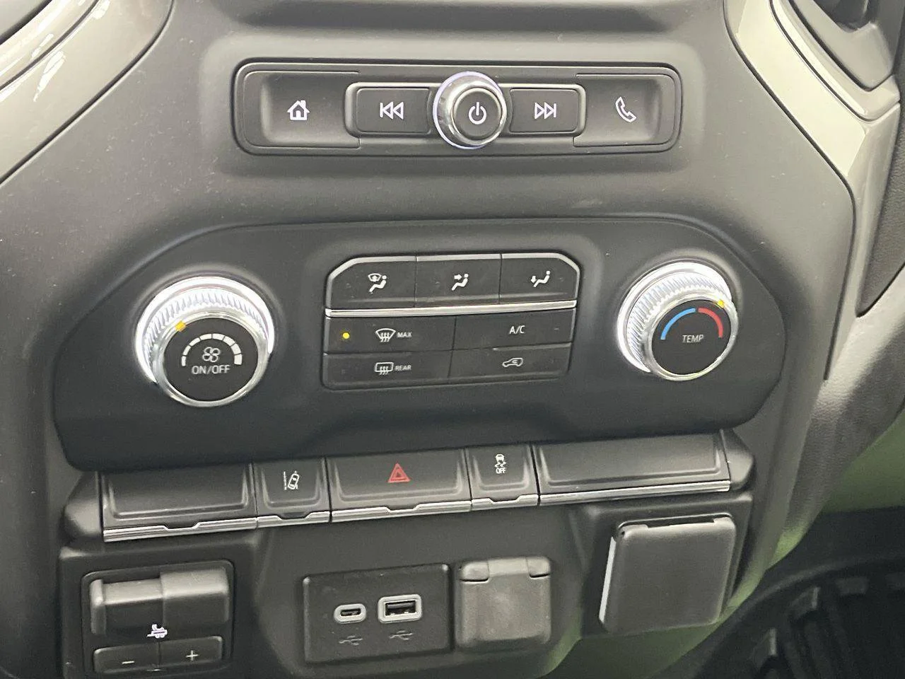 2026 GMC Sierra 2500HD Pro - Photo 19