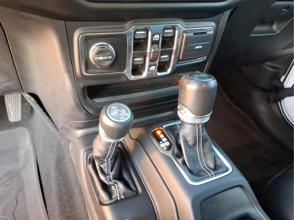 Used 2022 White Jeep Unlimited Sahara 4xe image 26