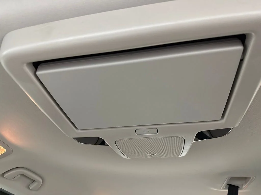 New 2026 Solar Silver Metallic Honda Touring image 24