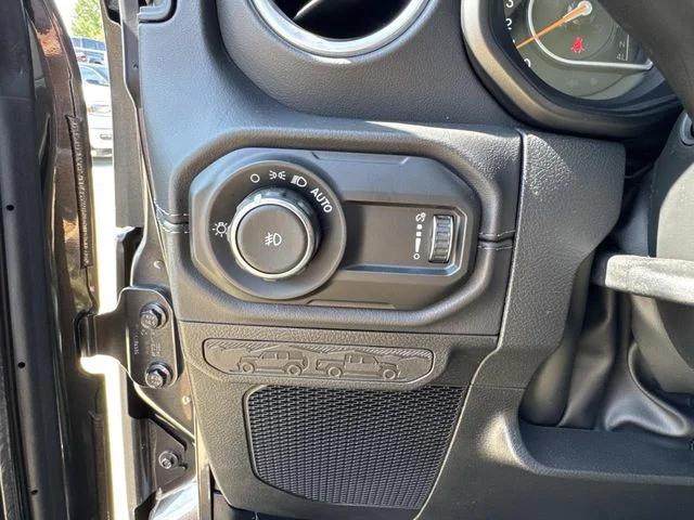 New 2026 Gray Jeep Sahara image 22