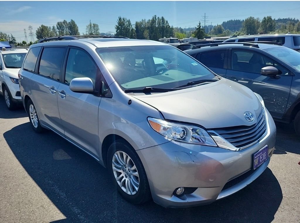 Used 2014 Silver Sky Metallic Toyota XLE image 2