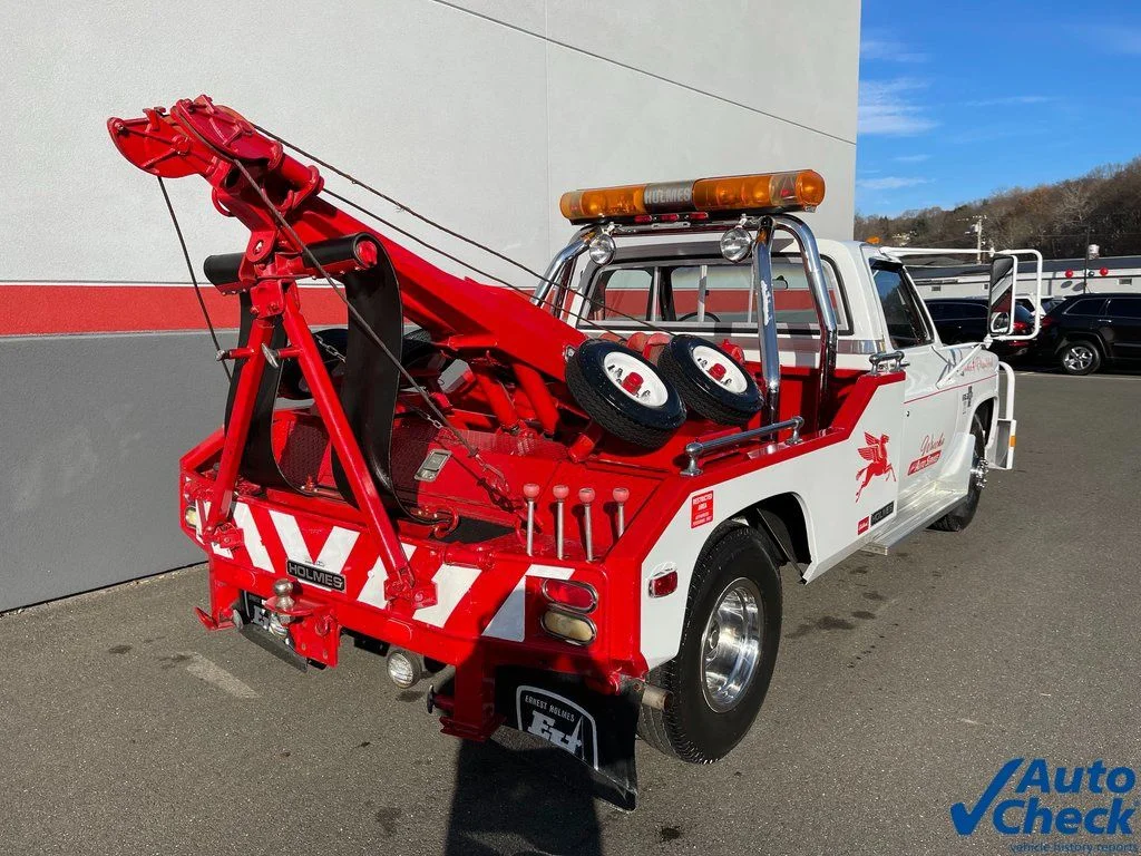 Used 1982 White Chevrolet  image 11