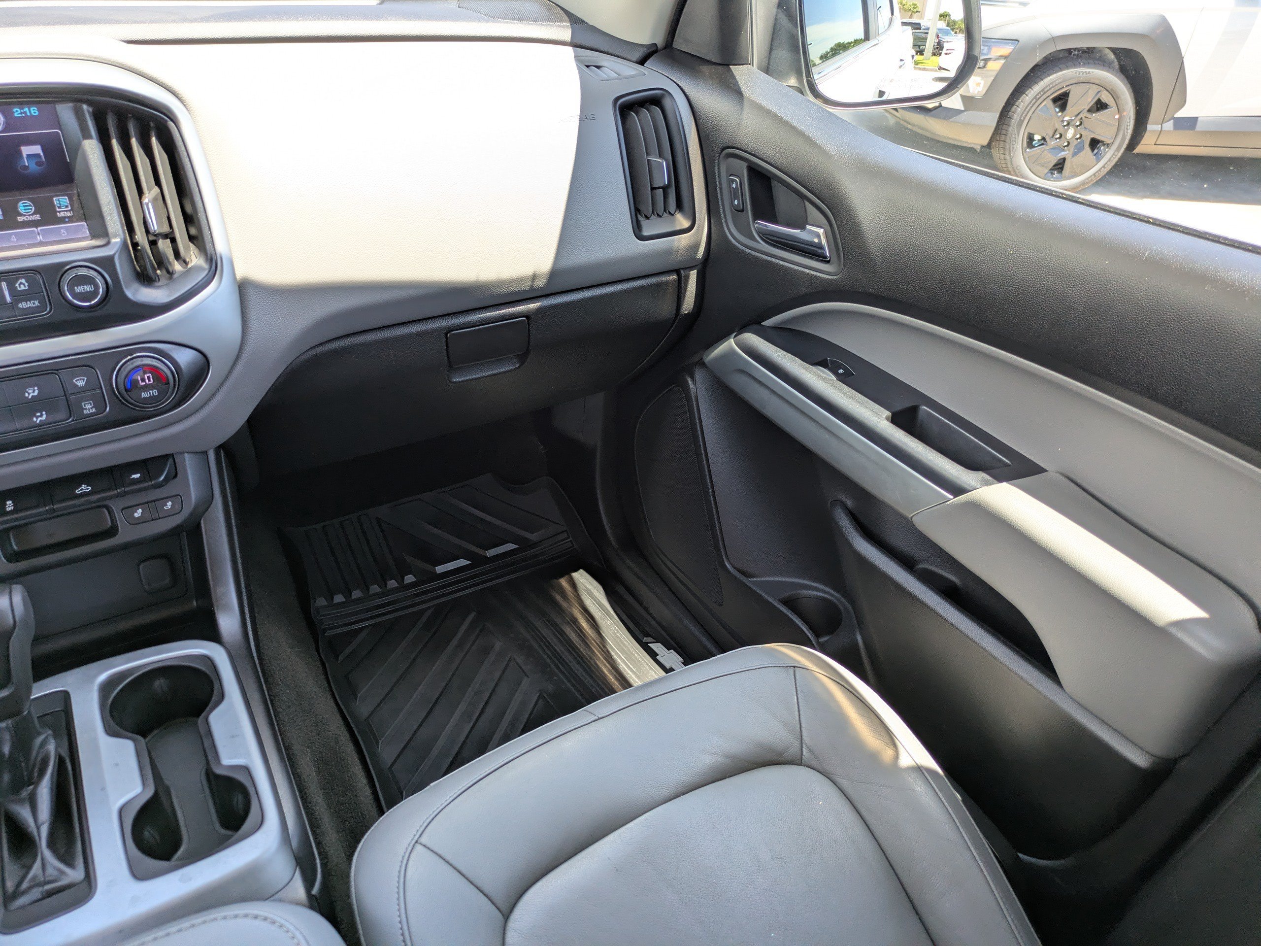 2017 Chevrolet Colorado LT - Photo 15