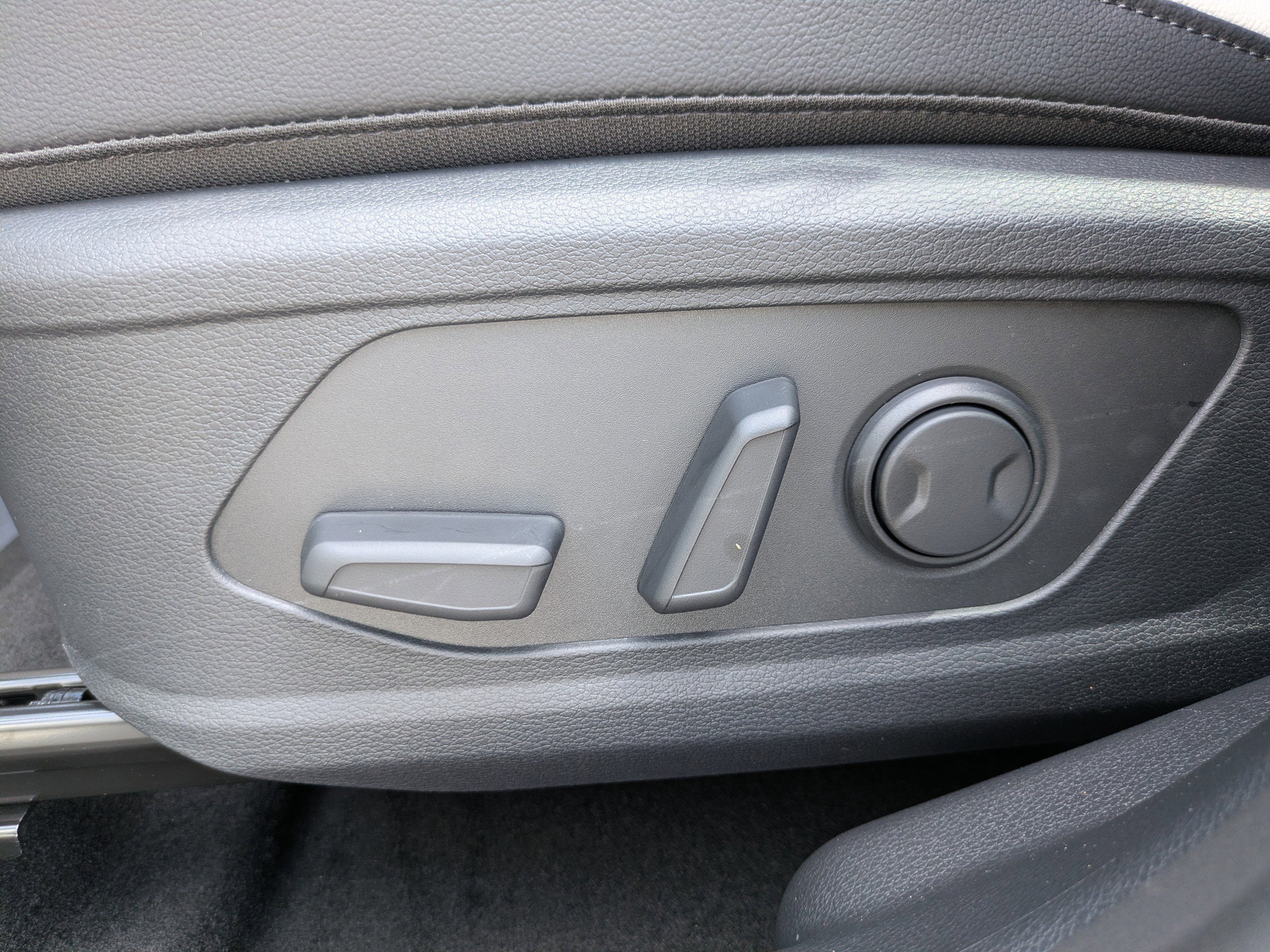 New 2026 Gravity Gray Kia EX image 24
