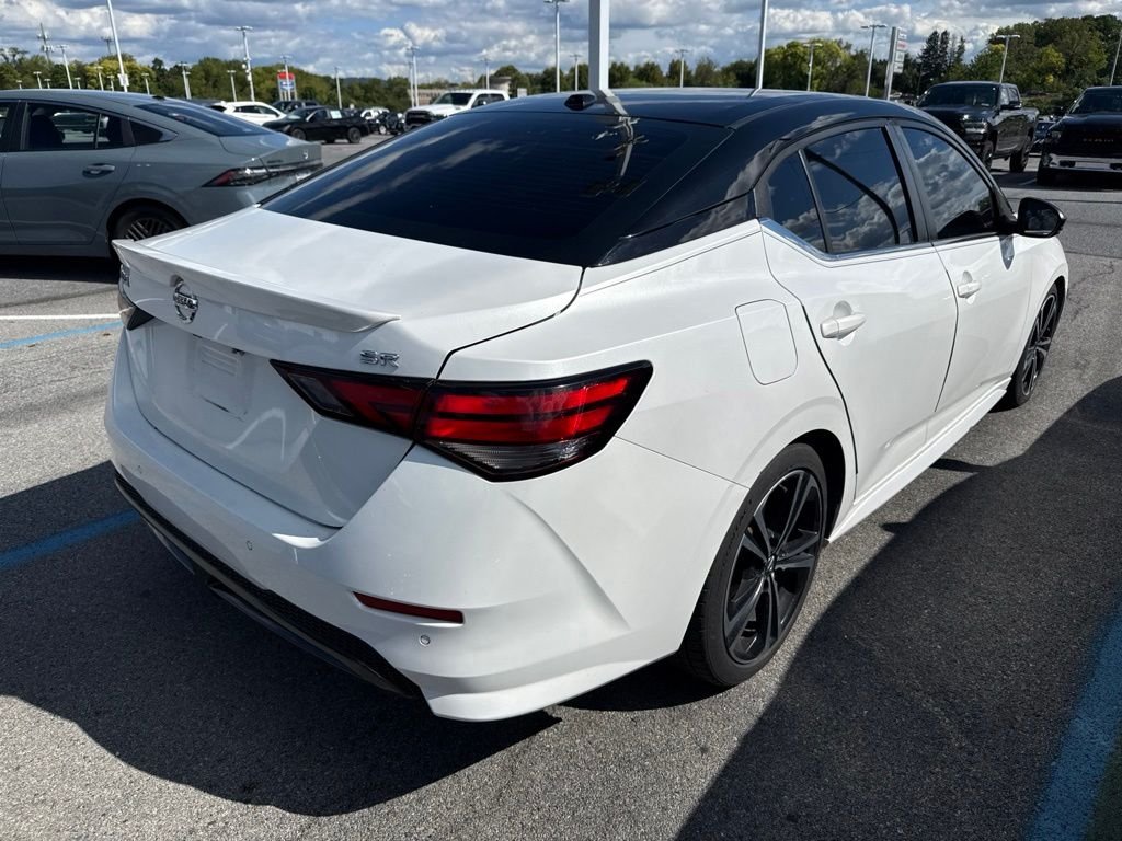 Used 2020 White Nissan SR image 7