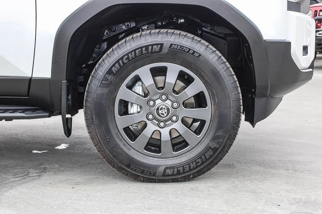 Used 2025  Toyota Base image 12