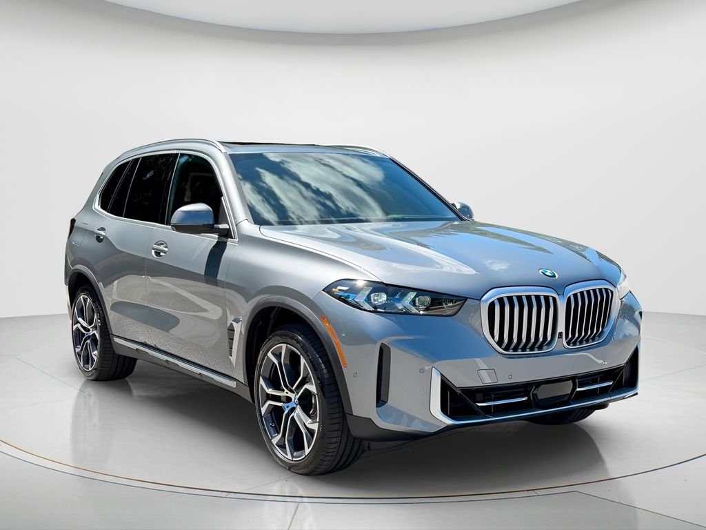 New 2026 Skyscraper Grey Metallic BMW xDrive40i image 3