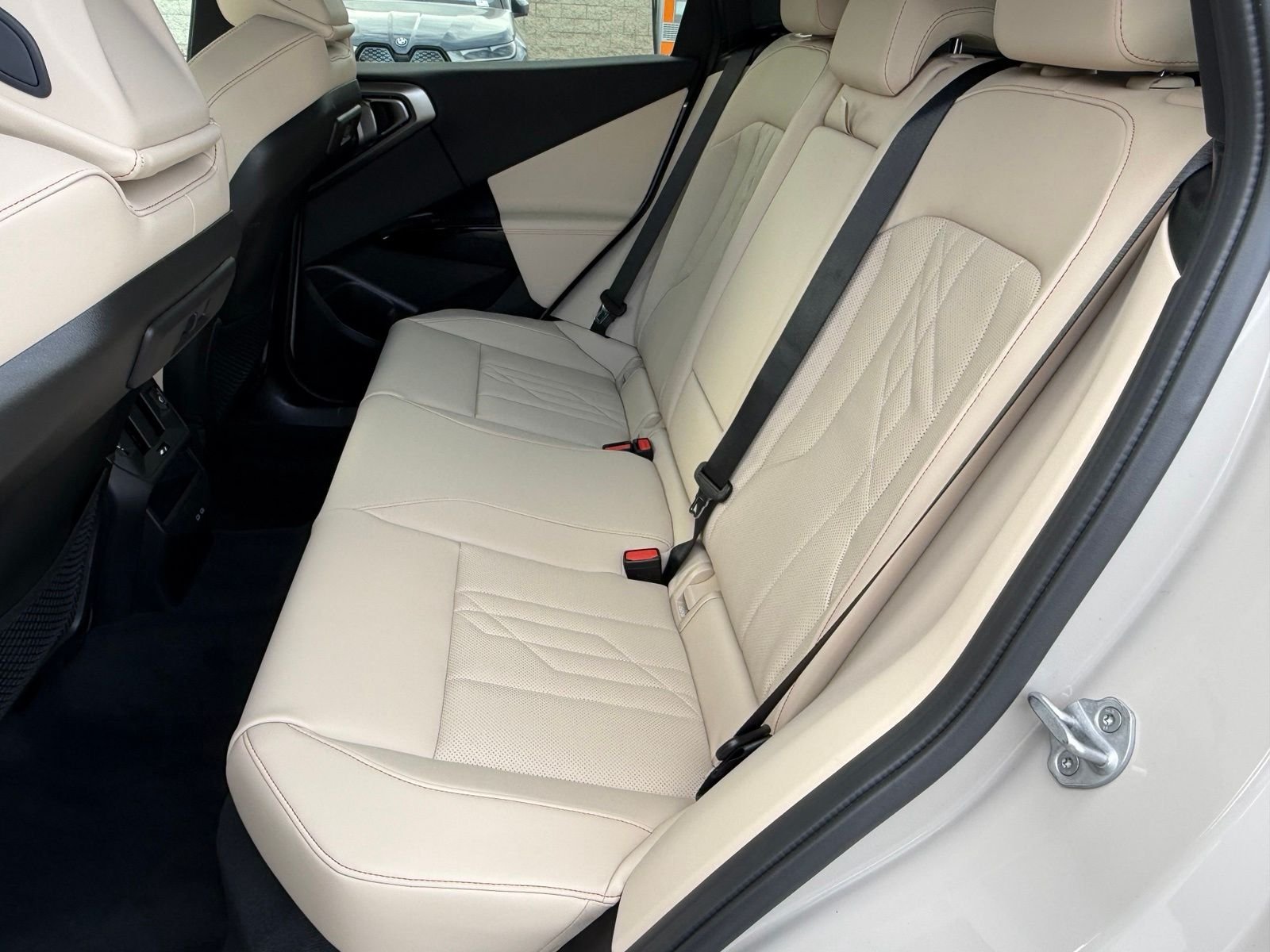 New 2026 Dune Grey Metallic BMW 30 xDrive image 31