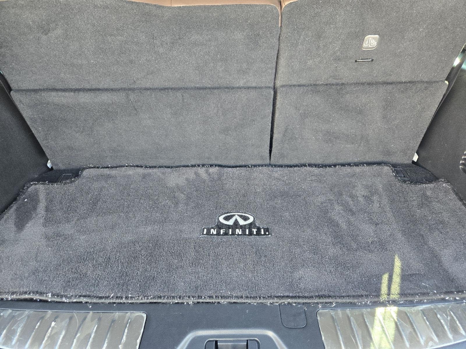 Used 2023 Liquid Platinum INFINITI PREMIUM SELECT image 31