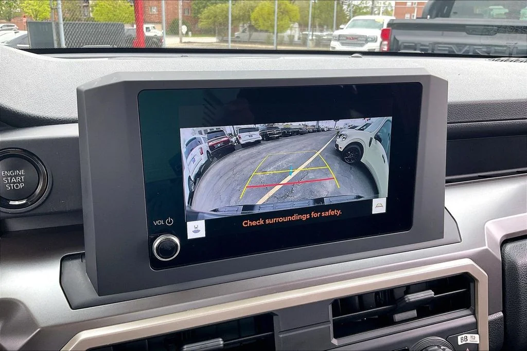 Used 2024  Toyota SR5 image 19