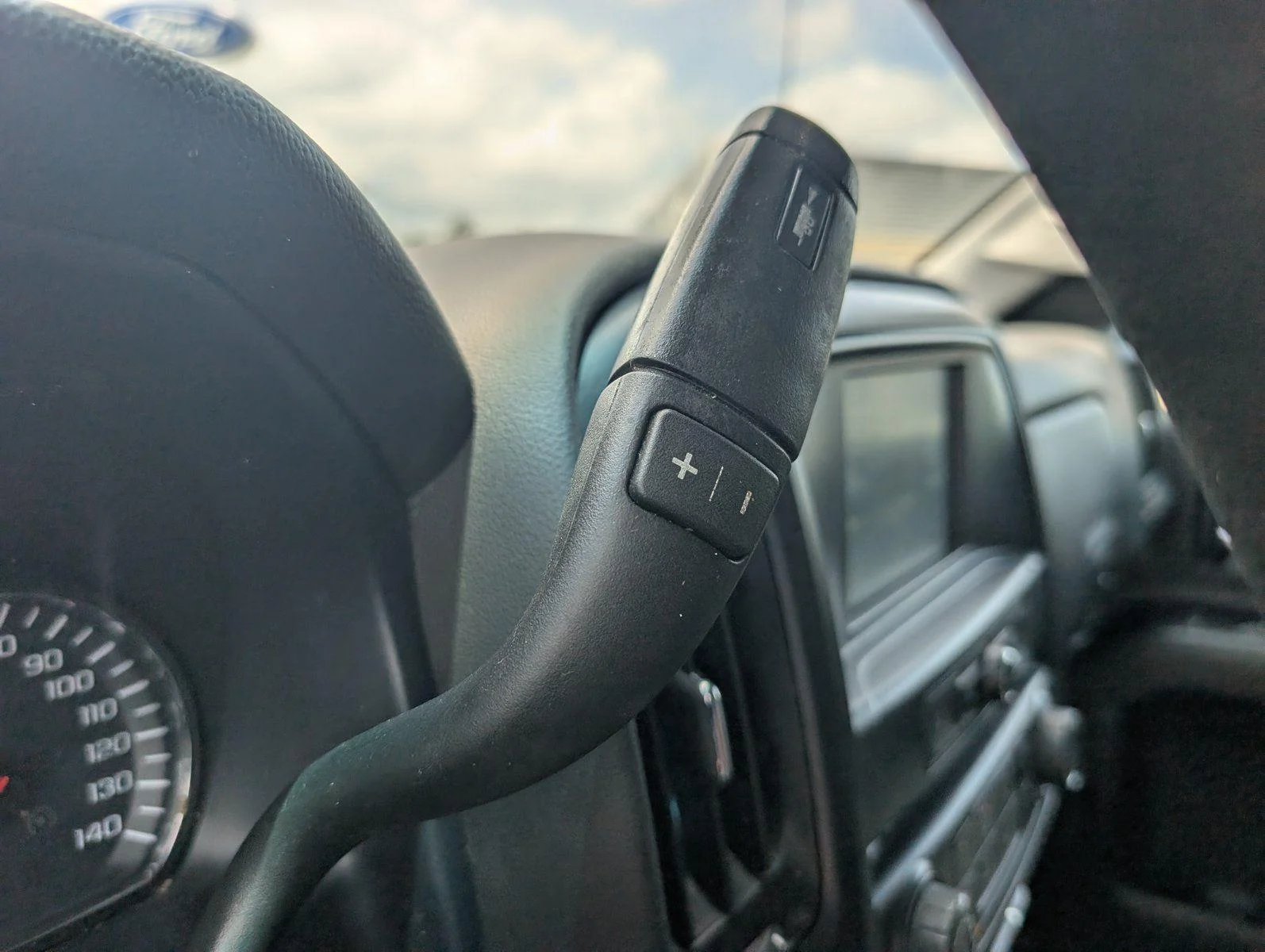 Used 2018 SUMMIT WHITE Chevrolet Work Truck image 25