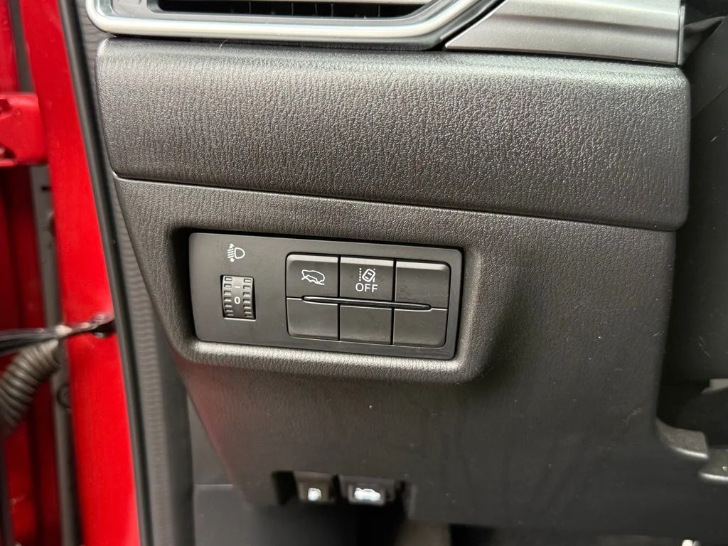 Used 2023 Red Mazda 2.5 S image 16