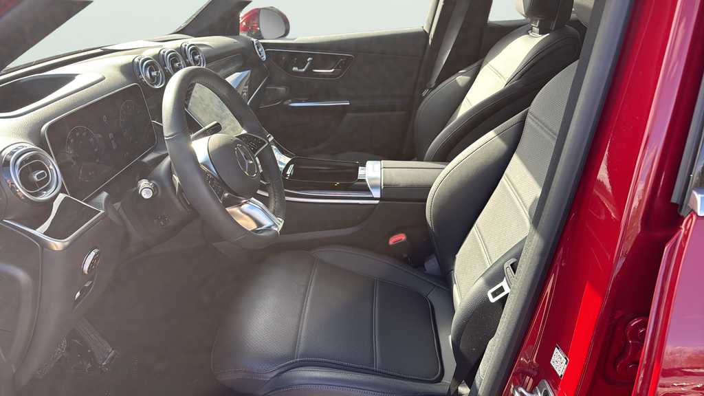 Used 2026 Red Mercedes-Benz GLC 300 image 19