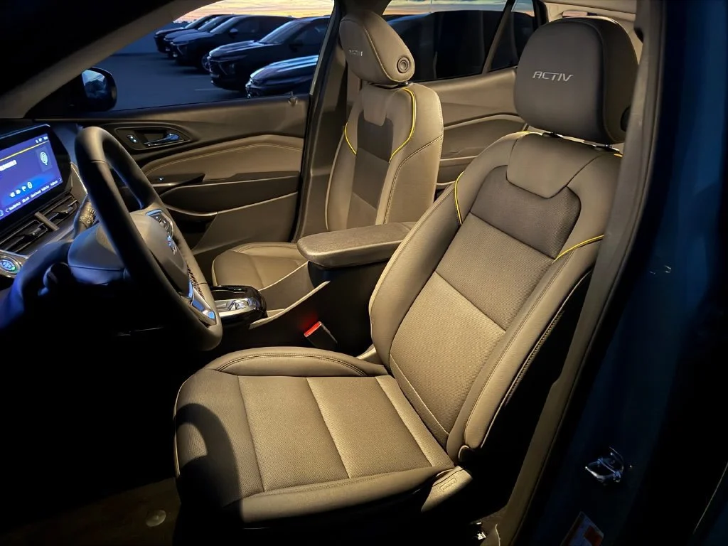 New 2026 Cacti Green Chevrolet ACTIV image 8