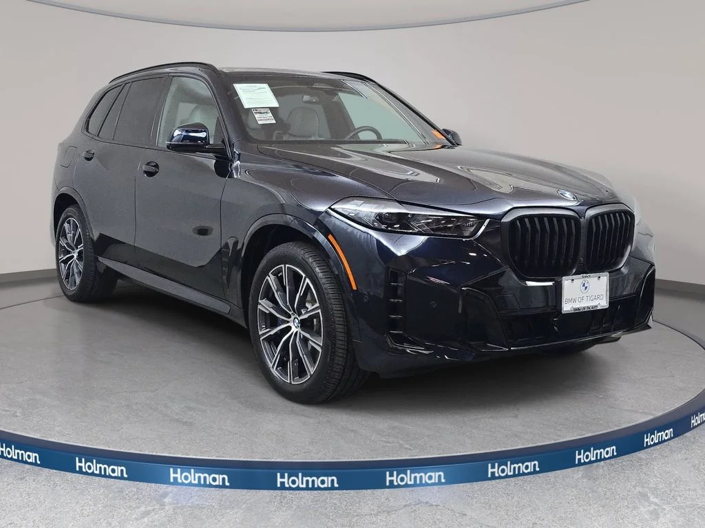 Used 2025 Carbon Black Metallic BMW xDrive40i image 3