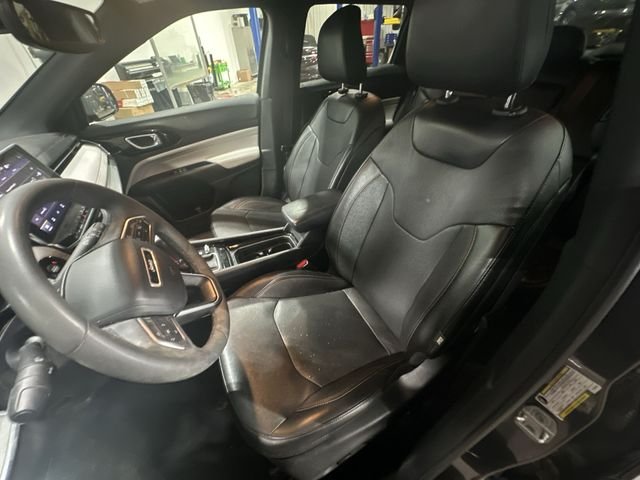 Used 2023 Gray Jeep Limited image 17