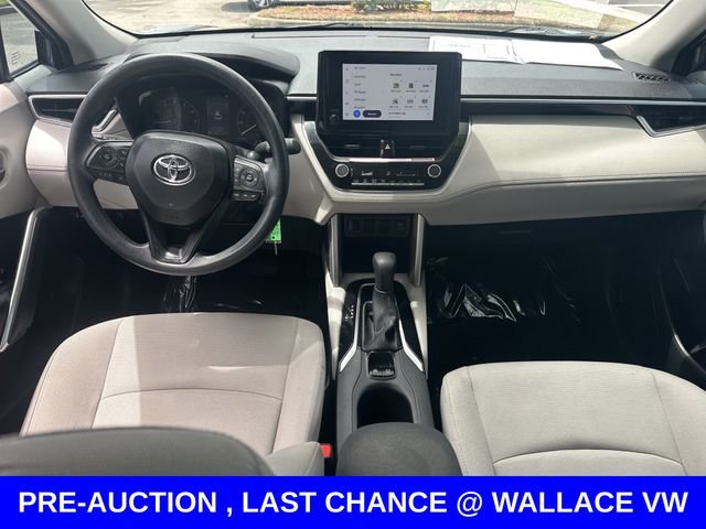 Used 2024 Blue Toyota L image 18