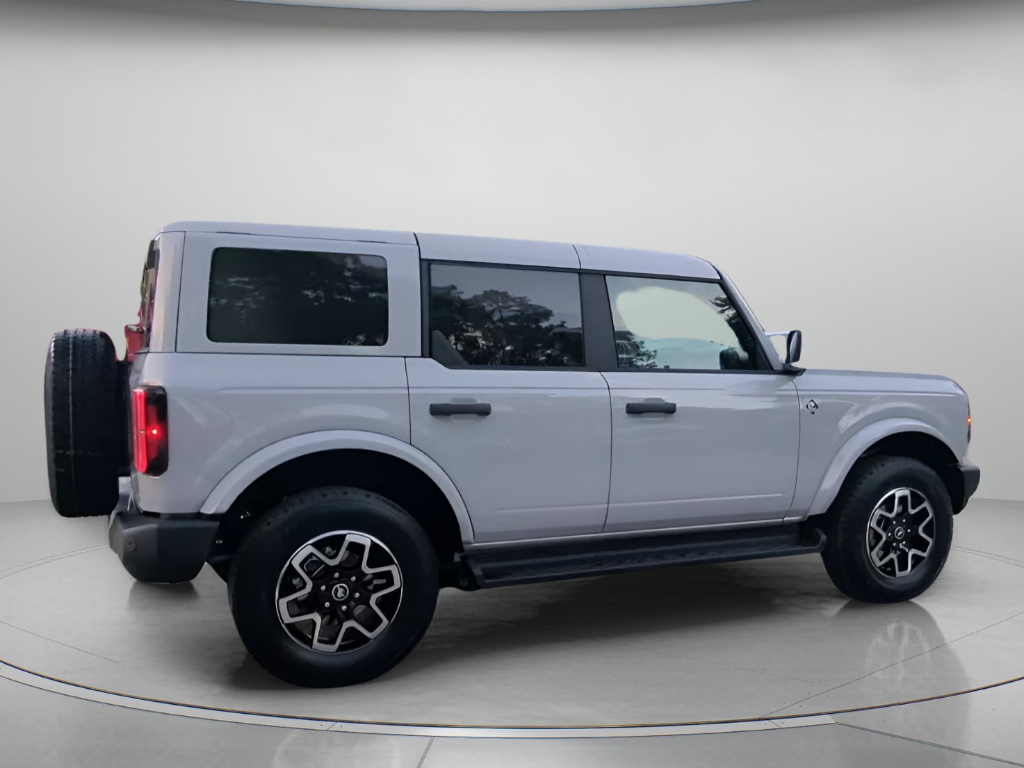 New 2026 Avalanche Gray Ford Outer Banks® image 27