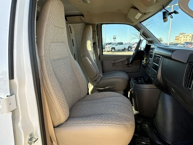 2025 GMC Savana Cargo Work Van - Photo 76