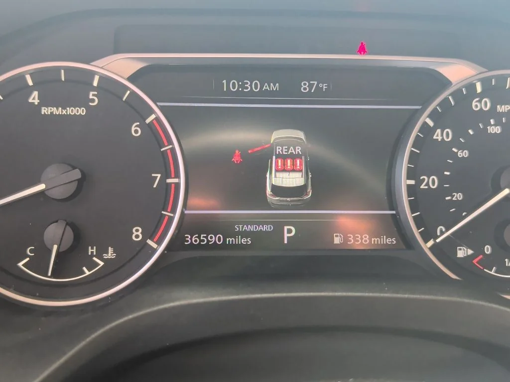 Used 2023 Gray Nissan SV image 8