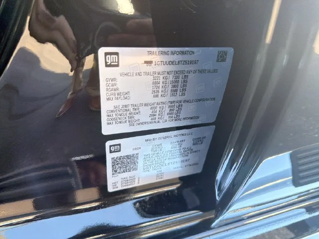 New 2026 Onyx Black GMC SLT image 34