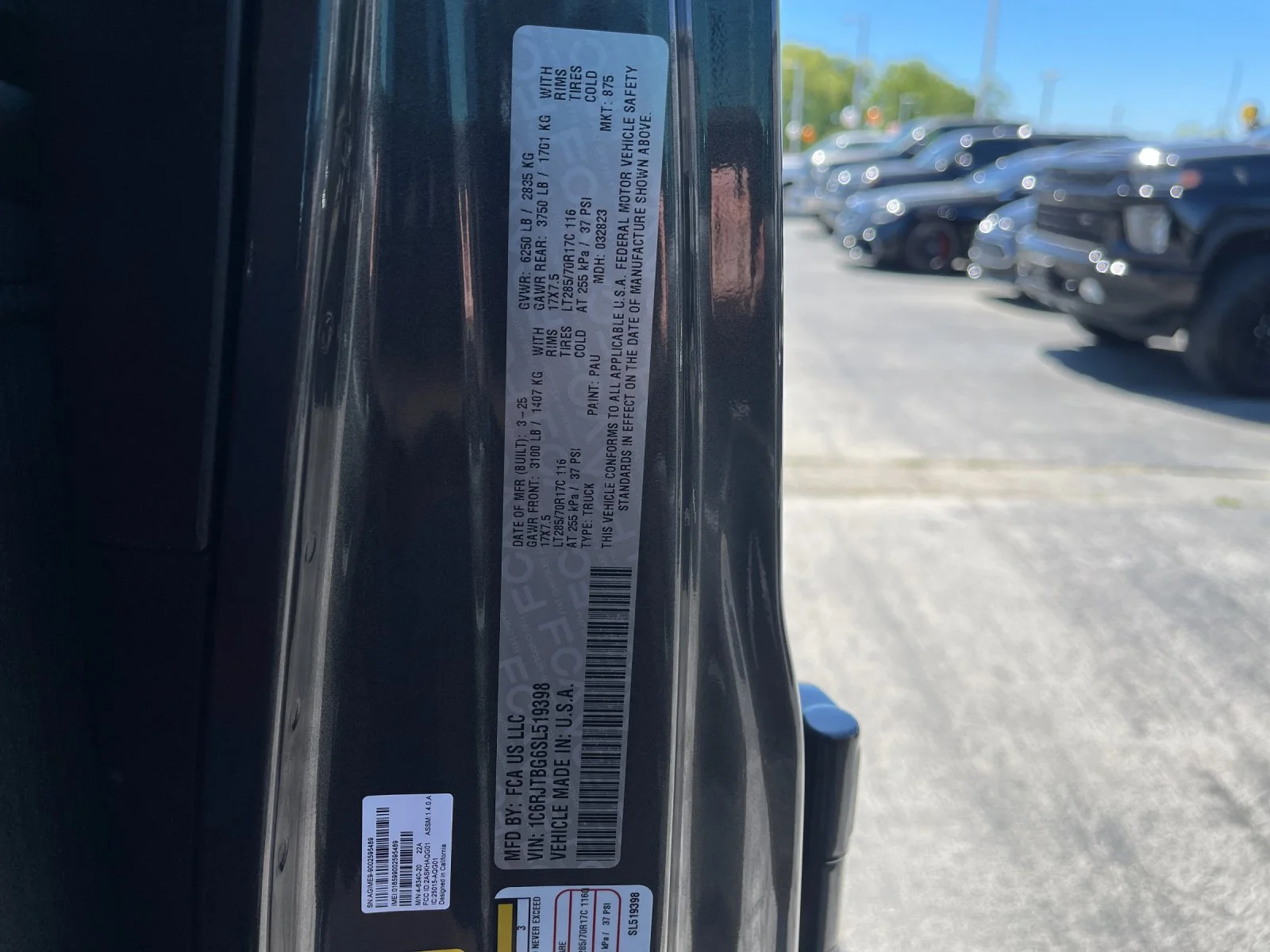 Used 2025 Gray Jeep Rubicon image 31