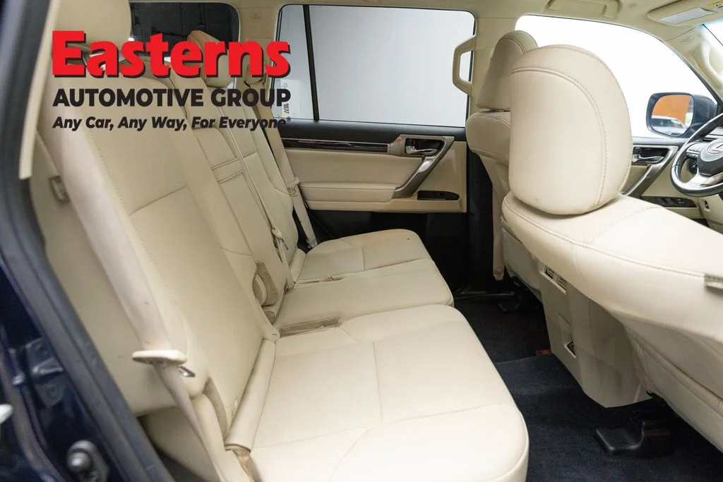 Used 2021 Blue Lexus 460 image 25