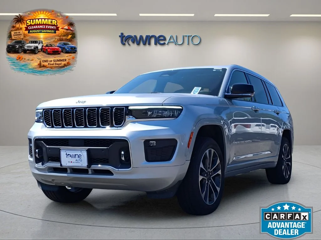 Used 2023 Silver Jeep Overland image 1