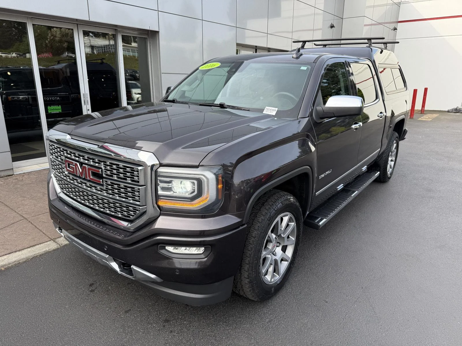 2016 GMC Sierra 4WD Crew Cab Short Box's photo