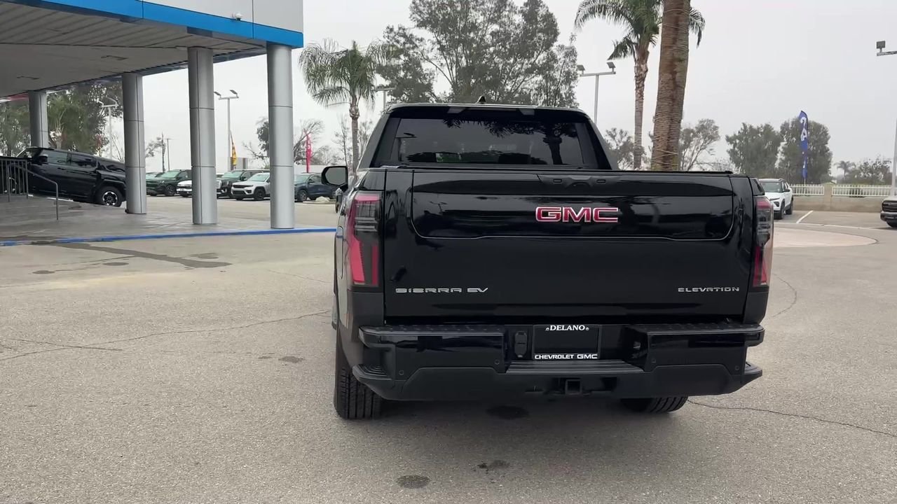 Used 2026 Onyx Black GMC Elevation Extended Range image 36