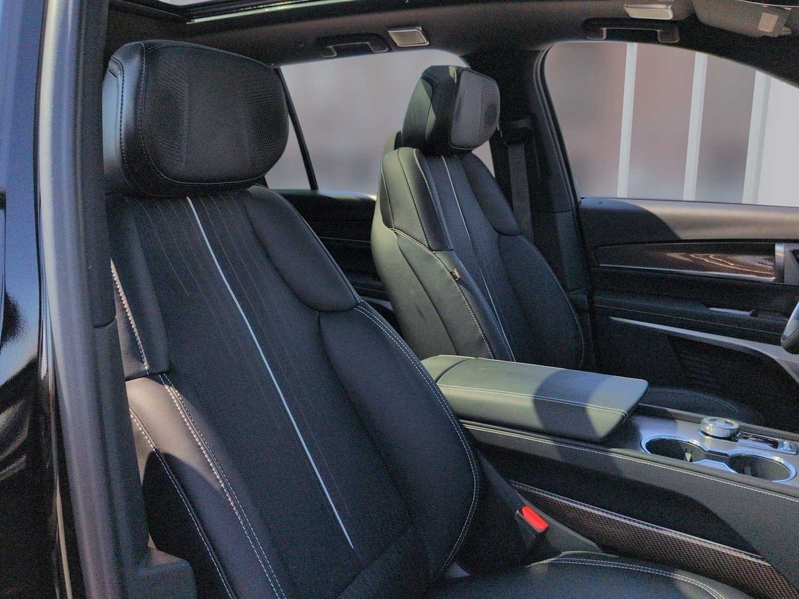 2027 Cadillac VISTIQ Sport - Photo 28