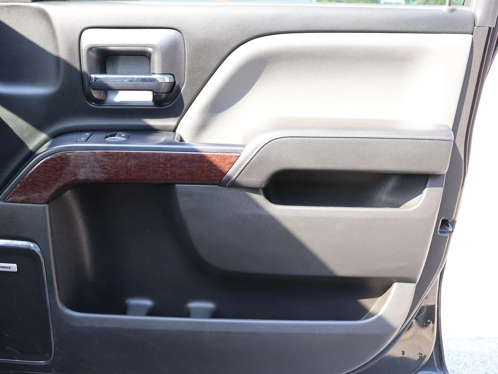 Used 2018 Black GMC SLT image 8