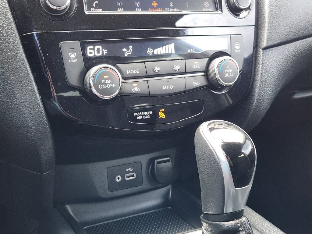Used 2018 White Nissan SV image 16