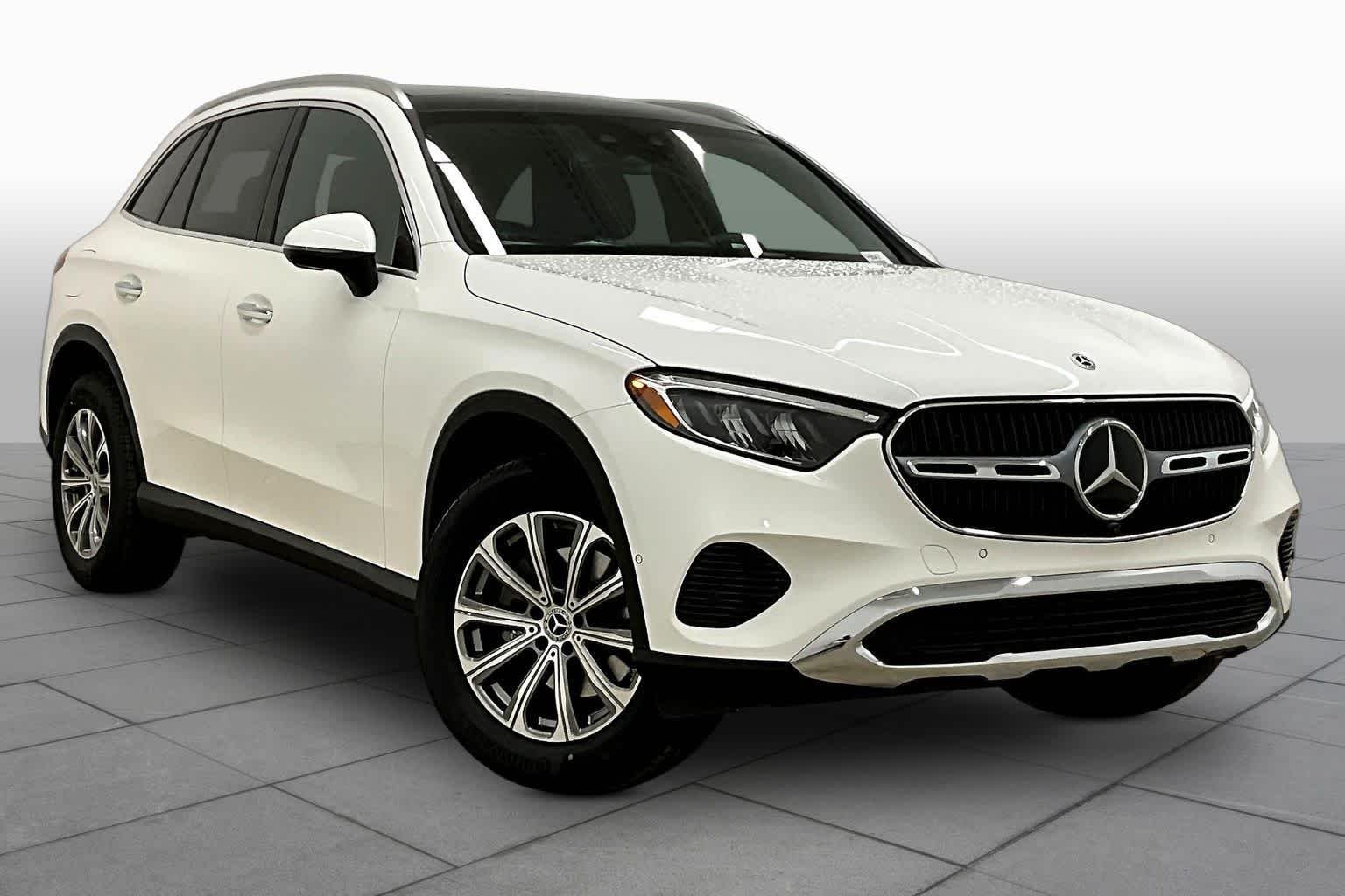 New 2026 Polar White Mercedes-Benz GLC 300 image 2