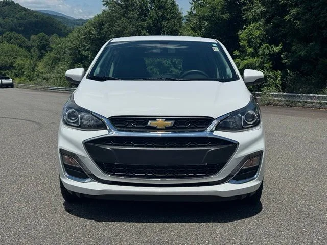 Used 2020 White Chevrolet 1LT image 2