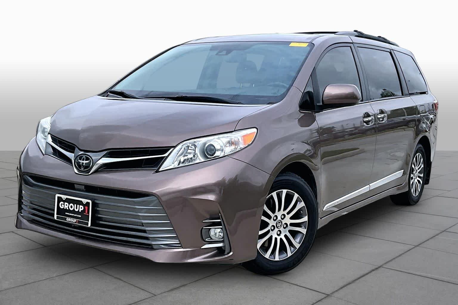 2020 Toyota Sienna XLE Premium
