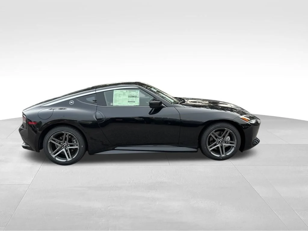 New 2026 Black Diamond Pearl Nissan Sport image 5